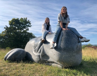 Christine Aspelunds «Urtidshval» (2021) 